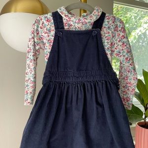 Classic girl’s pinafore w/ PeterPan collared shirt